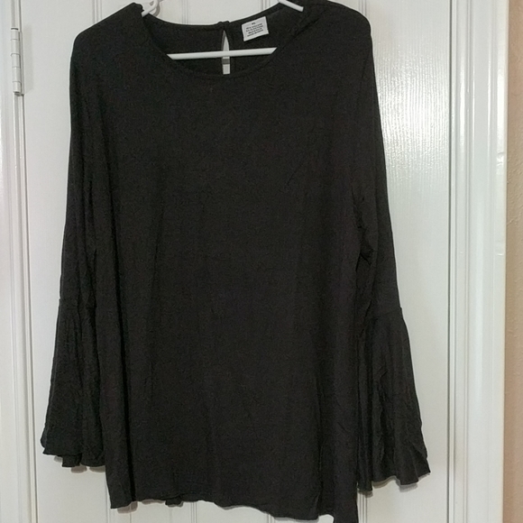 None Tops - 🎉Final🎉NWOT Blouse